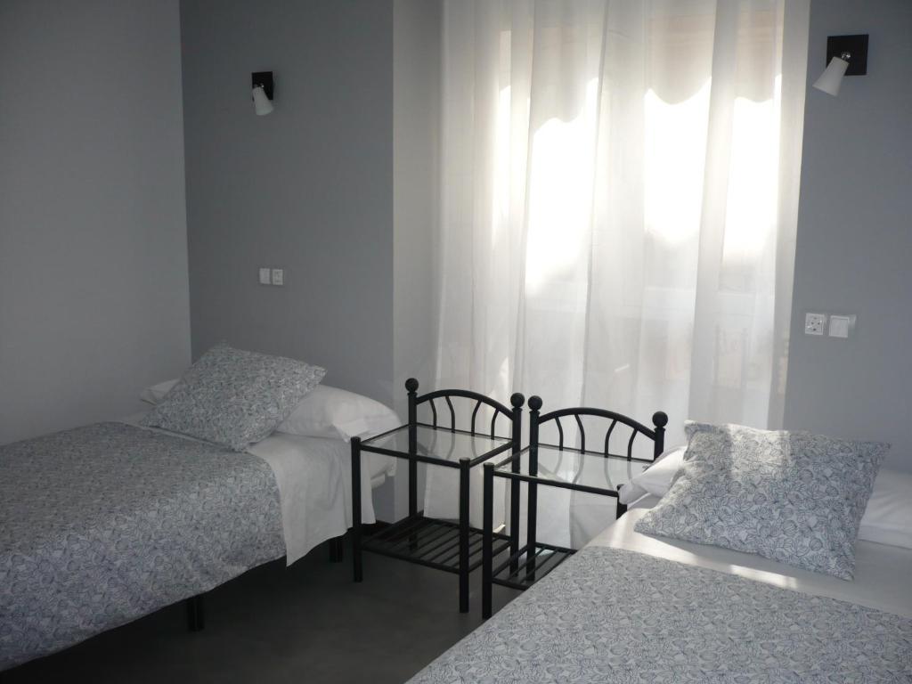 Hostal Cibeles มาดริด ภายนอก รูปภาพ